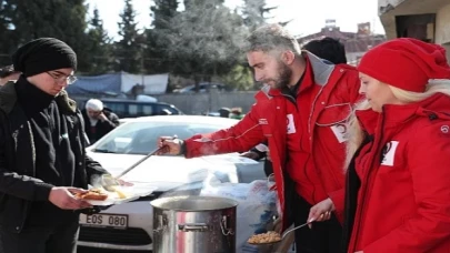 Kızılay’ın deprem bölgesindeki gıda ve yardım dağıtım noktaları