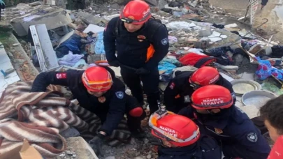 Manisa ekibi Osmaniye’de arama kurtarma çalışmalarında