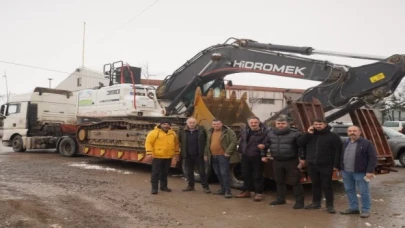 Nevşehir’den deprem bölgesine 2 iş makinesi