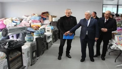 Vali Yıldırım Saray’da Yardım Çalışmalarını Yerinde İnceledi