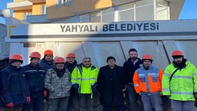 Yahyalı’dan Kahramanmaraş’a Hafriyat Temizliği İçin 24 Kamyon Gidiyor