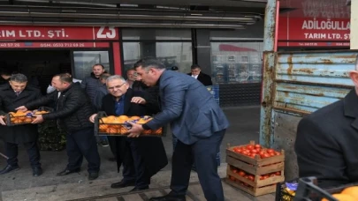 Adıyaman’a 2 yardım kamyonu