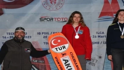 AKUT Spor Kulübü’nün genç sporcularından Derin Deniz Sorguç, spor kariyerine bir başarı daha sığdırarak ülkemizi temsil etme hakkı kazandı