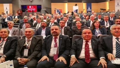 Başkan Böcek ’İkinci Yüzyılın İktisat Kongresi’nde