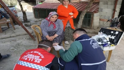 Bursa sağlık hizmetlerini depremzedelerin ayağına götürüyor