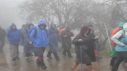 Çanakkale Zaferi’nin yıl dönümünü yürüyüşle kutladılar