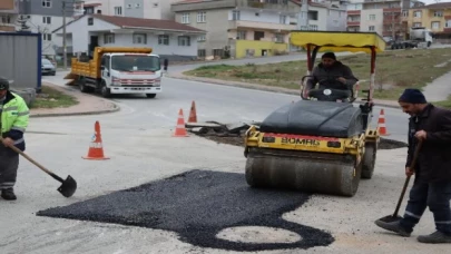 Çayırova’da asfalt yama seferberliği