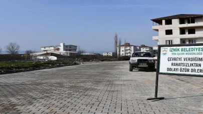 İznik’te Kilitli Parke Taşı Döşeme Çalışmaları Devam Ediyor