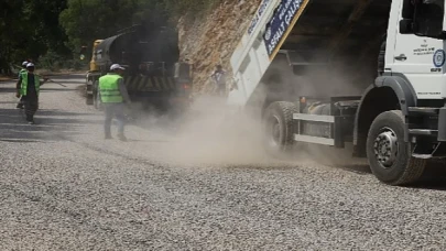 Kırsal Mahallelerde Yollar Yenileniyor