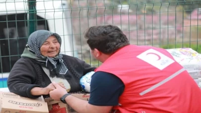 Kızılay’dan afetzedelere aralıksız beslenme hizmeti