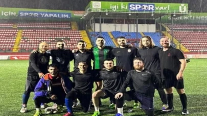 Kocaelispor formasını sırtından çıkarmıyor