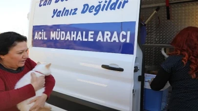 Muğla Büyükşehir Acil Müdahale Aracı İle Depremzede Candostların Yanında