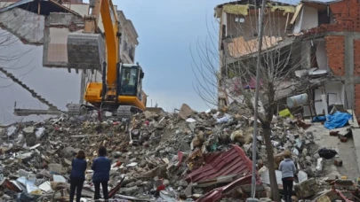 Suudi Arabistan: Türkiye ve Suriye'deki depremzedelere desteğimiz sürecek