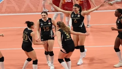 VakıfBank kupada yarı finalde