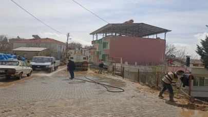 Adıyaman’da selin izlerini İzmit temizliyor