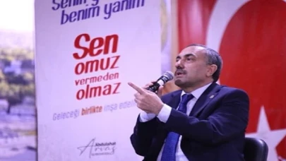 AK Parti Van Milletvekili Abdulahat Arvas, gençlerin sorularını yanıtladı