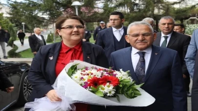 Bakan Yanık’tan Memduh Büyükkılıç’a ziyaret