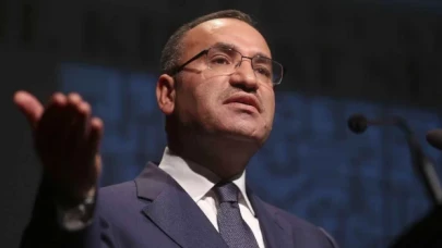 Bozdağ'dan çok konuşulan açıklama: Ya şampanya, ya seccade