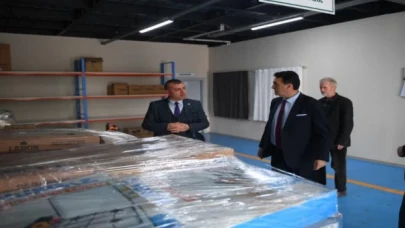 Bursa Osmangazi’den prefabrik konutlara eşya desteği