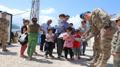 Büyükşehir, bayramda Defne’ye mutluluk taşıdı