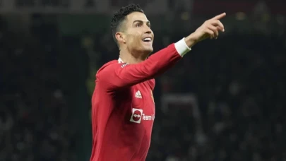 Cristiano Ronaldo'nun takım arkadaşıydı, saat satıcısı oldu