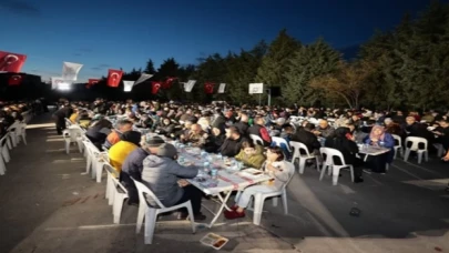 Denizlililer, Büyükşehirin mahalle iftarlarında buluşuyor