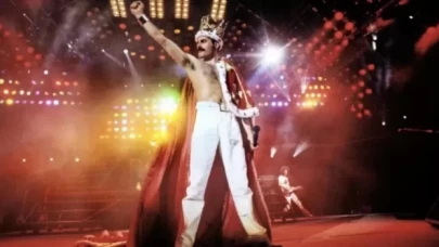 Freddie Mercury’nin eşyaları Londra’daki müzayedede alıcı bekleyecek