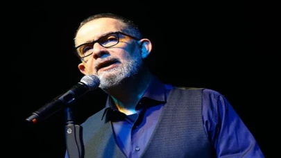 İbrahim Sadri’den şiir dolu Ramazan akşamı