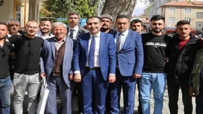 Karaman Belediyesinin bayramlaşma programı Ramazan Bayramının ikinci günü belediye hizmet binasında gerçekleşti