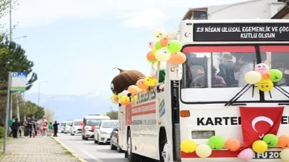 Kartepeli Çocuklara Bayram Hediyesi