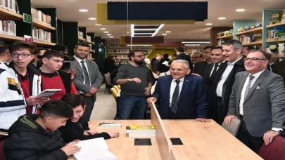 Kayseri Büyükşehir’den kütüphanesine ”10 Numara” ilgi