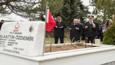 Kütaya’da Polis ve Hava Şehitleri unutulmadı