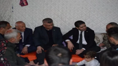 MHP’li Özdemir Kahramanmaraş’ta depremzede vatandaşlarla iftar yaptı