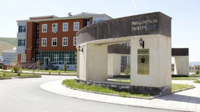 Muş Alparslan Üniversitesi değil Muş Akraba Üniversitesi