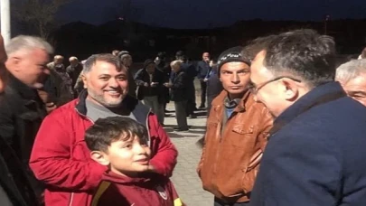 Nevşehir Belediye Başkanı Dr. Mehmet Savran, Gülşehir ilçesine bağlı Eğrikuyu Köyü’nde düzenlenen iftar programına katıldı