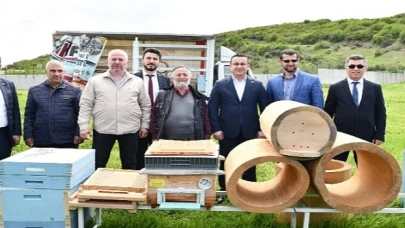 Türkiye’nin İlk Arı Pazarı Mustafakemalpaşa’da Kuruldu