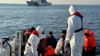 Çanakkale açıklarında düzensiz göçmen operasyonları