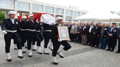 Cumhuriyet Halk Partisi 23. Dönem Bursa Milletvekili Abdullah Özer , son yolculuğuna uğurlandı