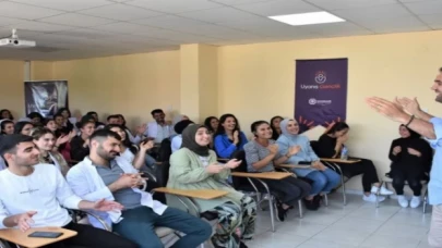 Diyarbakır’da öğrencilere motivasyon semineri