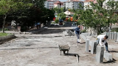 Güzelyurt Mahallesi’nde Bozulan Yollar ve Yaya Kaldırımları Yenileniyor