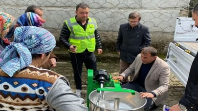 Hamur yoğurma makinesi desteği yüz güldürüyor