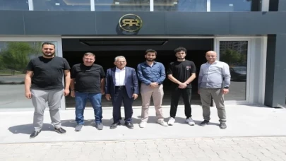 Kayseri esnafına Büyükkılıç’tan ziyaret