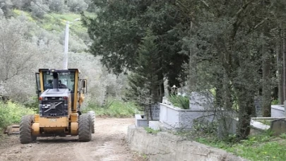 Mudanya Belediyesi, Tirilye Kabristan sokakta üstyapı çalışmalarına başladı