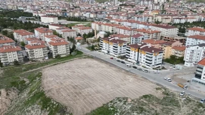 Nevşehir Belediyesi tarafından, Güzelyurt Mahallesi Bahadır Sokak’ta yapılacak olan park için çalışmalara başlandı