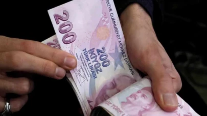 Asgari ücret sadece bir haftada 45 dolar eridi!