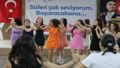 Bayraklılı öğrenciler sınav öncesi moral depoladı