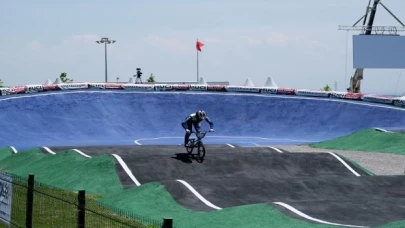 BMX Dünya Kupası sporcularından Sakarya’ya övgü