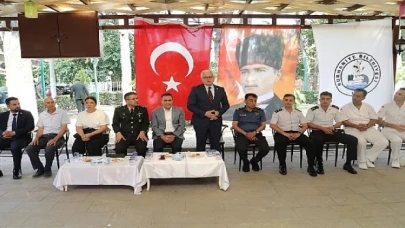 Burhaniye’de bayramlaşma töreni yapıldı