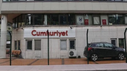 Cumhuriyet'te ayrılık: Genel yayın yönetmeni Mustafa Büyüksipahi istifa etti