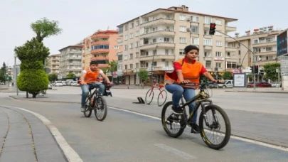 Gaziantep’te ’trafik güvenliğine’ 6 bin reflektif yelek